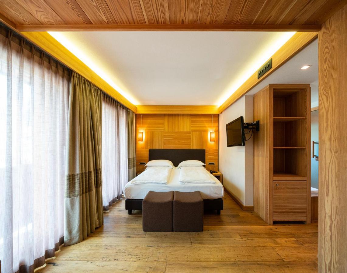 Hotel Larice Livigno Esterno foto